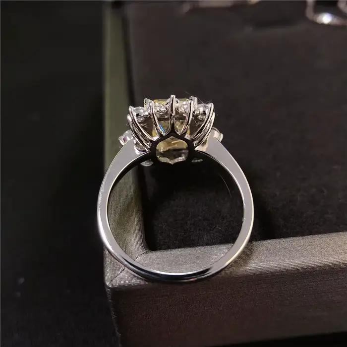 Bague de fiançailles en or blanc massif 18K saphir bleu 3 carats pour femmes alliance de mariage brillante cadeau d'engagement pour occasions spéciales