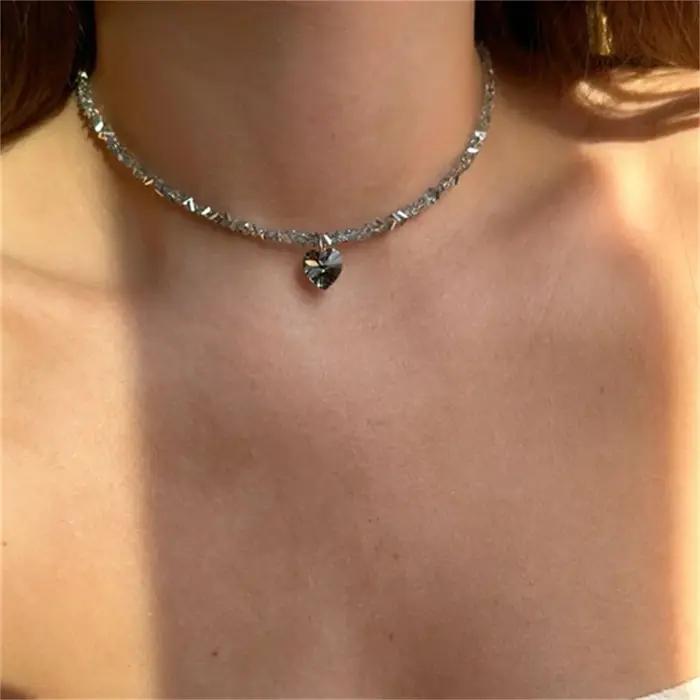 Mode Vintage glands Zircon coeur pendentif collier pour femmes femme Boho géométrique Baroque Transparent cristal chaîne bijoux
