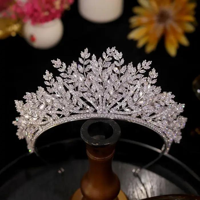Nouvelle couronne en plusieurs couches de feuilles, accessoires de mariage, diadèmes de couleur argent, diadème en cristal CZ pour femmes, bijoux de mariée