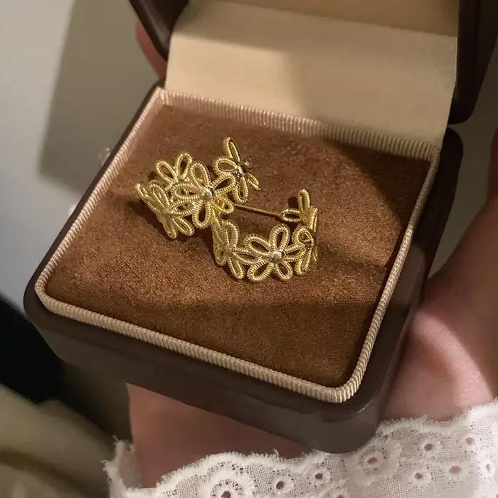 Boucles d'oreilles créoles en dentelle pour femmes