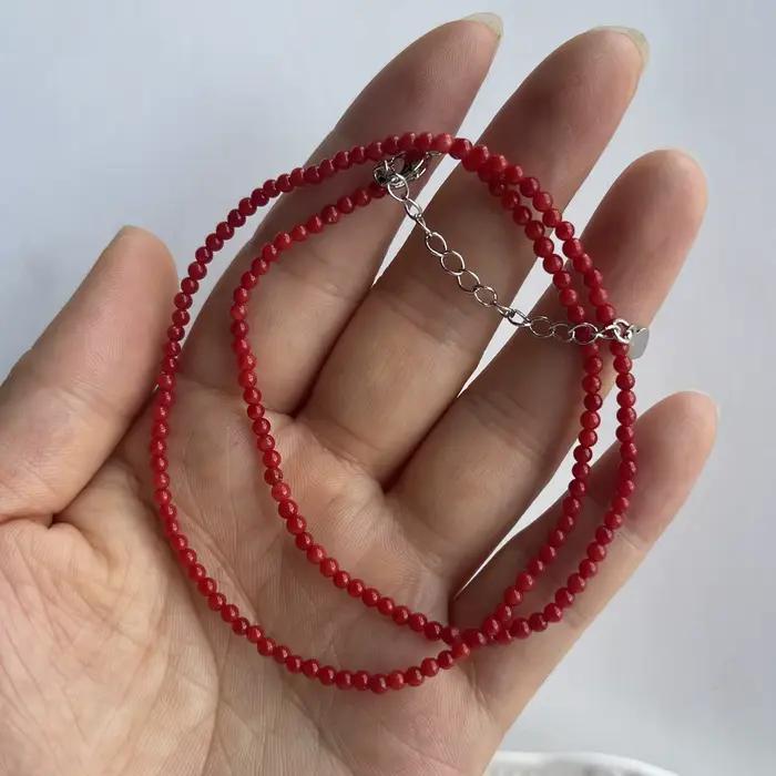 Collier ras du cou en perles de corail rondes rouges pour femmes