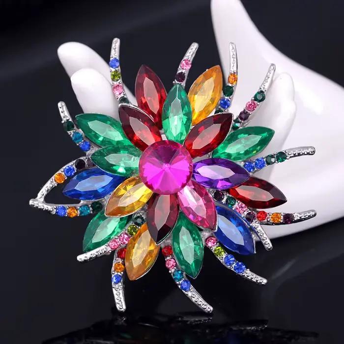 Grande broche en cristal de pierres précieuses brillantes pour femmes