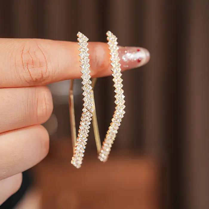 DREJEW exquis incrusté strass boucle d'oreille pour les femmes léger luxe haut de gamme polyvalent b