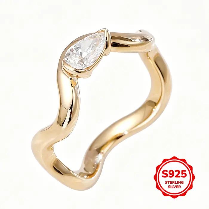 Bague de fiançailles exquise en or rose 14 carats avec zircon blanc pour femmes et filles