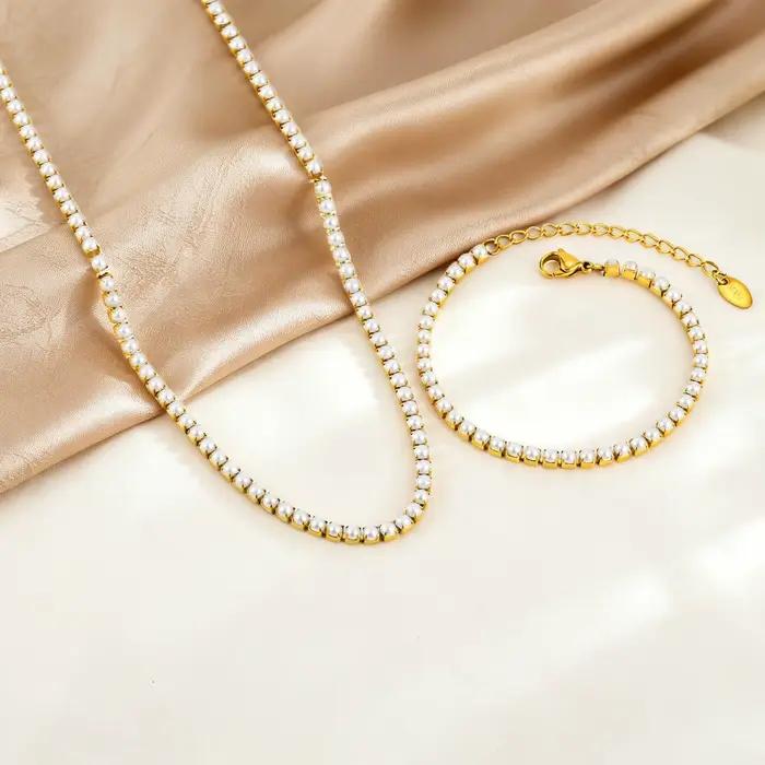 Bracelet de tennis en acier inoxydable à maillons géométriques et cubic zirconia pour femme
