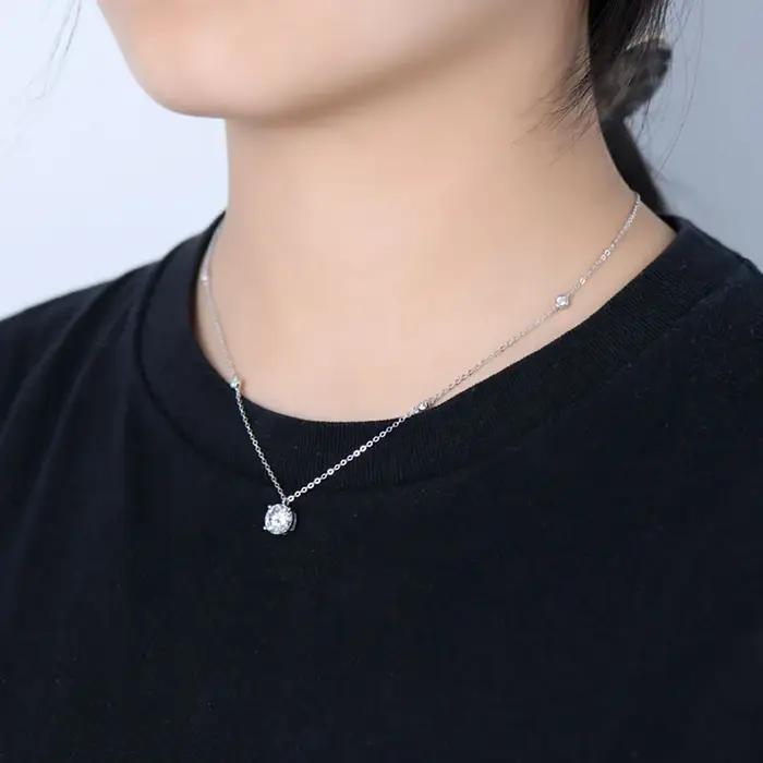 Collier Moissanite Serenity 2ct pour Femme Pendentif en Argent Sterling S925 Diamant de Laboratoire Scintillant Bijou de Luxe Occasions Spéciales