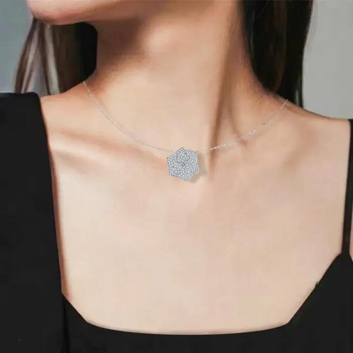 M-JAJA Moissanite camélia fleur pendentif collier pour femmes 18K plaqué or 925 en argent Sterling diamant
