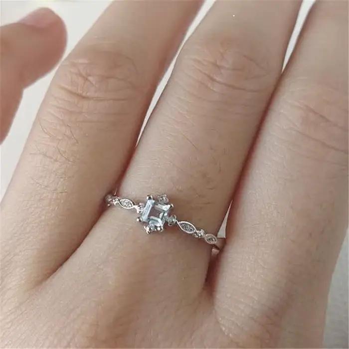 925 argent BlueTopaz Zircon anneaux à la mode pour les femmes Anillos de mariage pierres précieuses