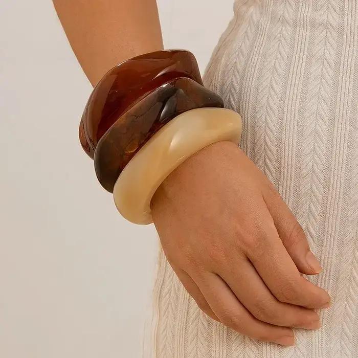Lacteo créatif Vintage acrylique Bracelet irrégulier