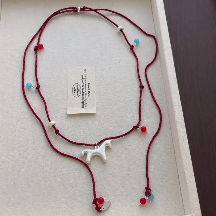 Colliers pendentifs Minar avec perles multicolores en forme de cheval de dessin animé