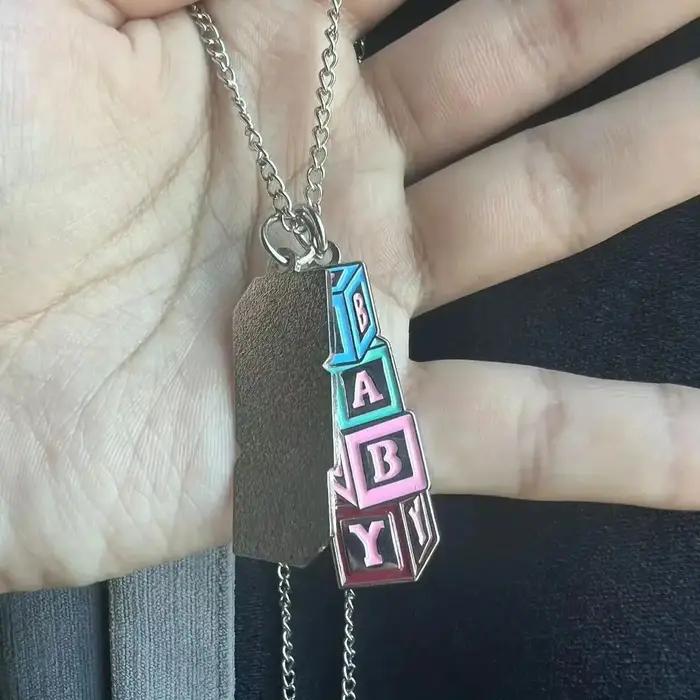 Collier Melanie série Martinez pendentif Cry Baby émail jaune clair or plaqué argent rhodium pour hommes femmes occasions spéciales