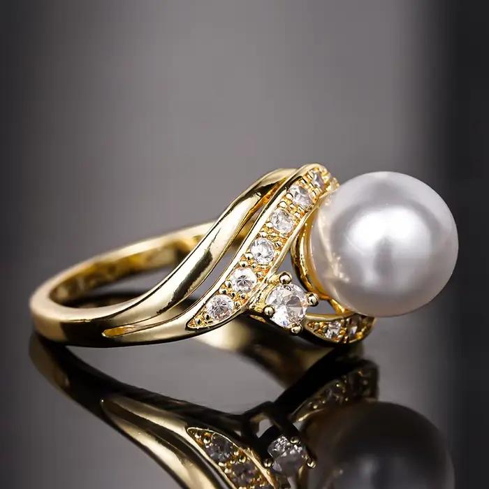 Bague en perles d'imitation Huitan pour mariage et occasions spéciales, alliance de mariage élégante et sophistiquée pour femmes, bijou de prestige pour cérémonies et événements formels