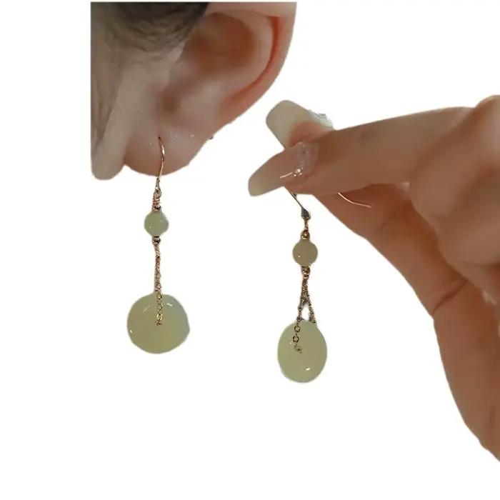 Boucles d'oreilles élégantes de style ancien en turquoise pour femmes, forme géométrique ronde, design tendance et personnalisé, effet amincissant, à crochet