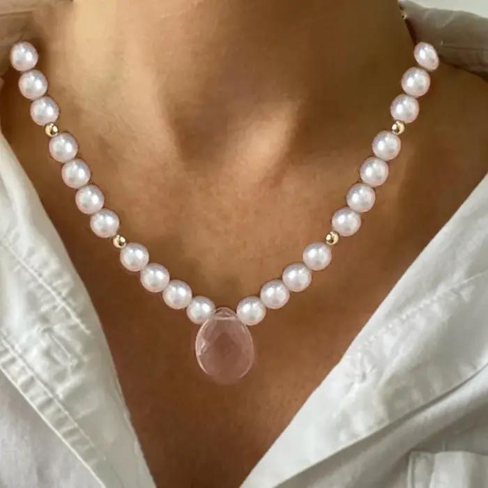 Collier de perles baroques naturelles au Design classique pour femmes