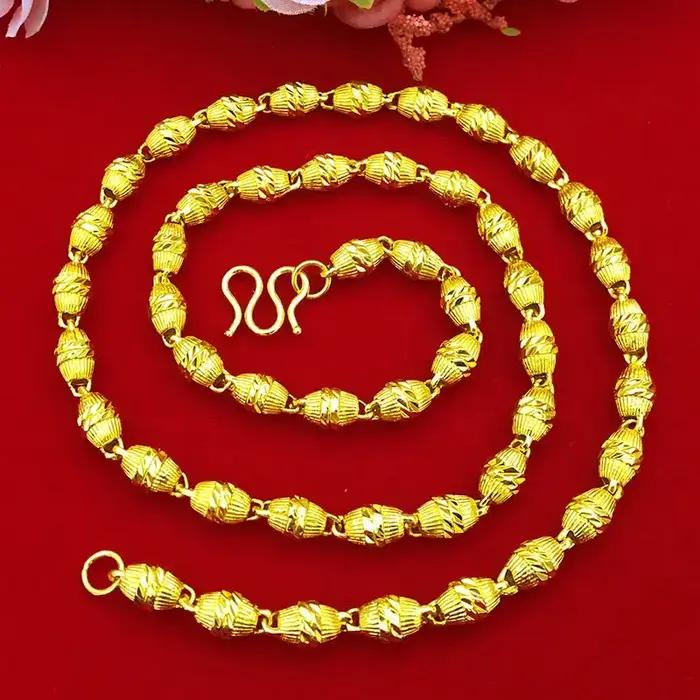 Collier en or plaqué pendentif lune style religieux pour homme occasions spéciales et élégance