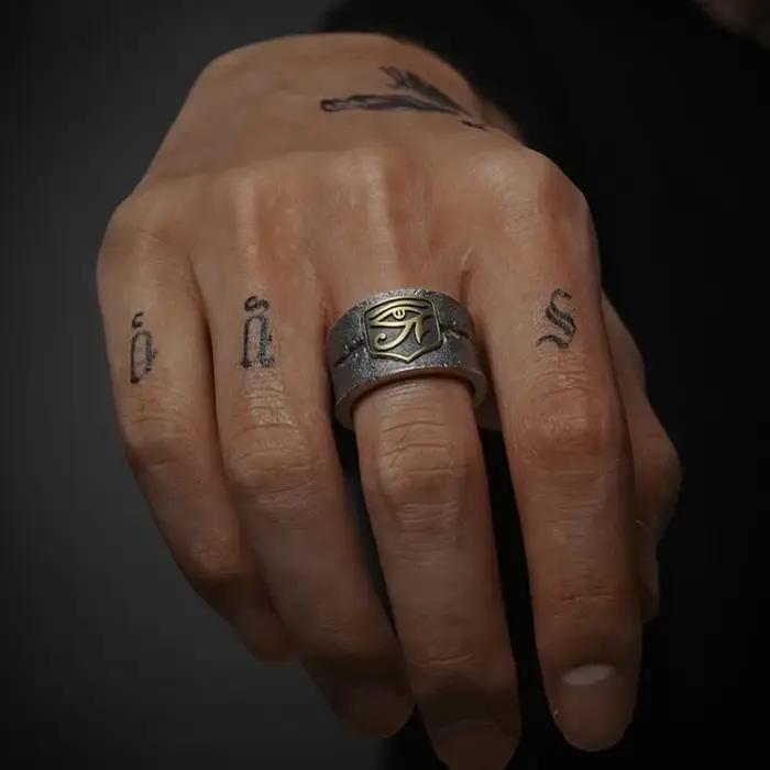 Bague Oeil d'Horus réglable pour hommes alliance de mariage style classique symbole égyptien tracker d'humeur occasions spéciales fête anniversaire cadeau