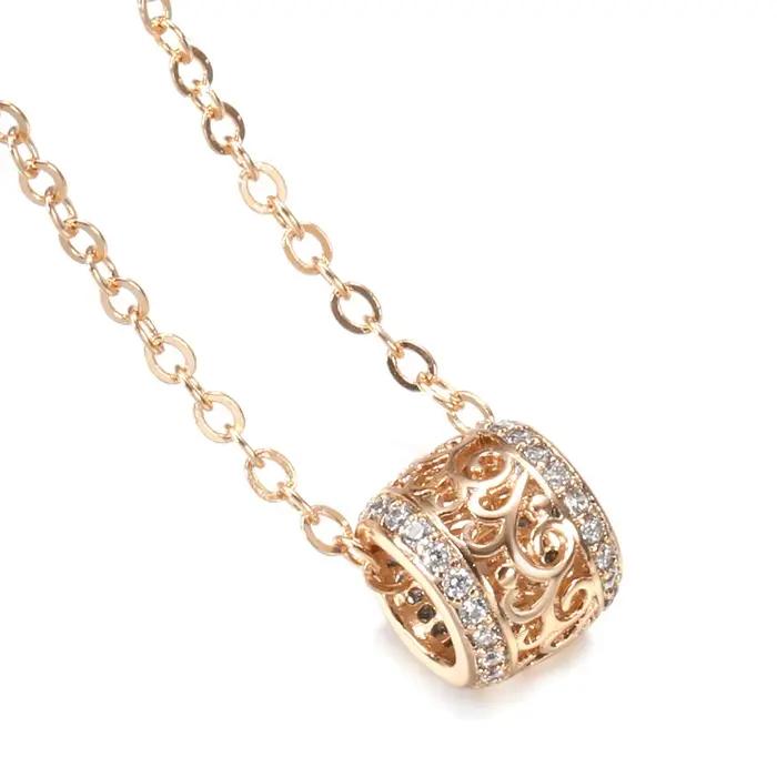 Collier en or rose 585 avec zircon naturel pour femmes, élégant et raffiné pour occasions spéciales et cadeaux