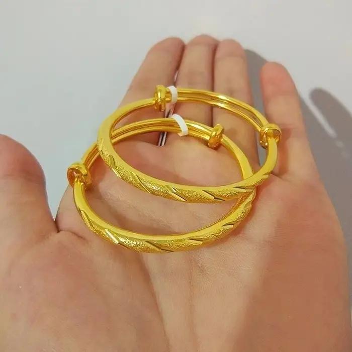 Petits bracelets plaqués or pour enfants