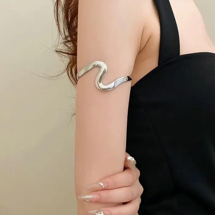 Bracelet manchette du haut du bras pour femmes