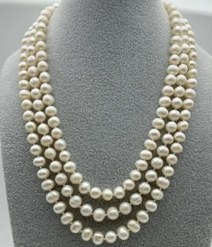 Collier de perles blanches d'eau douce naturelles à 3 rangées de 7 à 8 mm