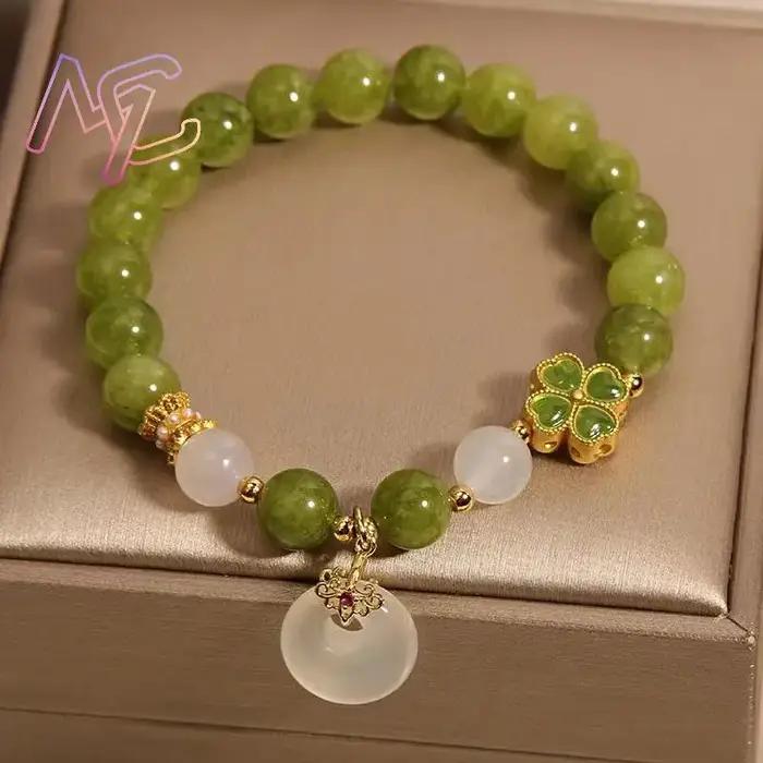 Bracelet en perles de jade véritable à motifs géométriques pour homme et femme, bijou intemporel pour occasions spéciales et tenues de soirée élégantes