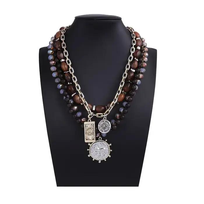Collier pendentif avec Badge en relief fait à la main pour femmes