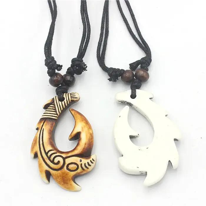 Collier à Hameçon Maori Pendentif Tribal Sculpté en Résine Bijou Unisexe Pour Surfeurs Hawaïens Occasions Spéciales