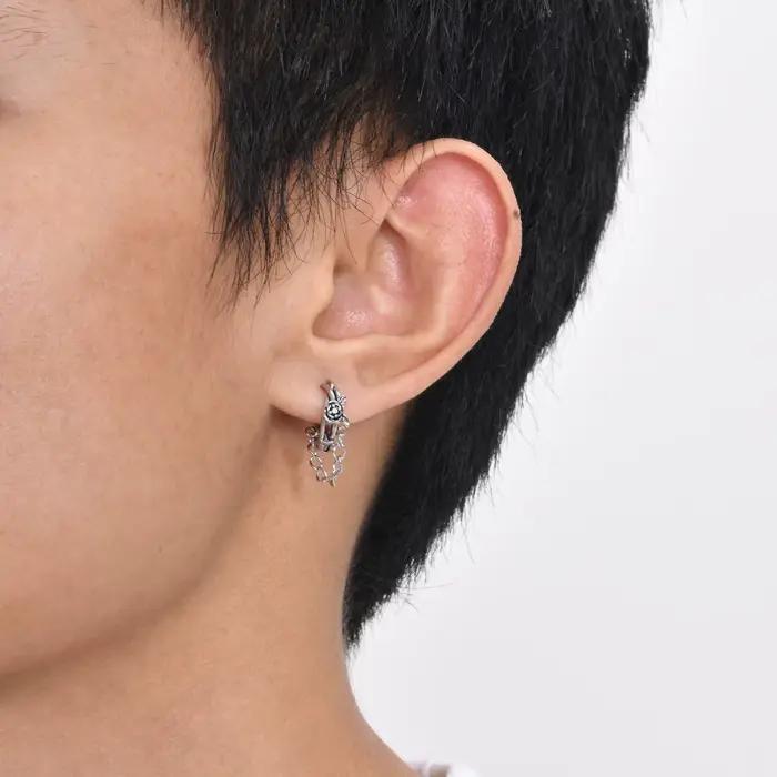 Boucles d'oreilles roses gothiques pour hommes et garçons, boucles d'oreilles créoles en forme de fleur avec pompon en pierre CZ noire, cadeau de bijoux punk
