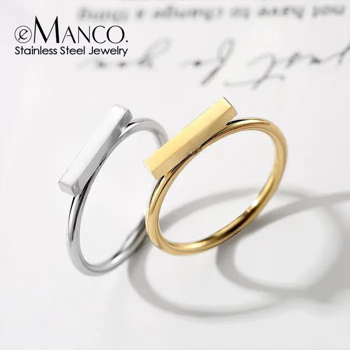 Bague de fiançailles minimaliste personnalisée en acier inoxydable avec lettres gravées pour femmes occasions spéciales et partys