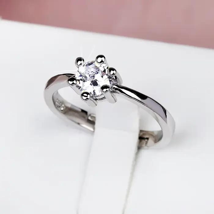 Bague de luxe en argent regardé 925 pour femme