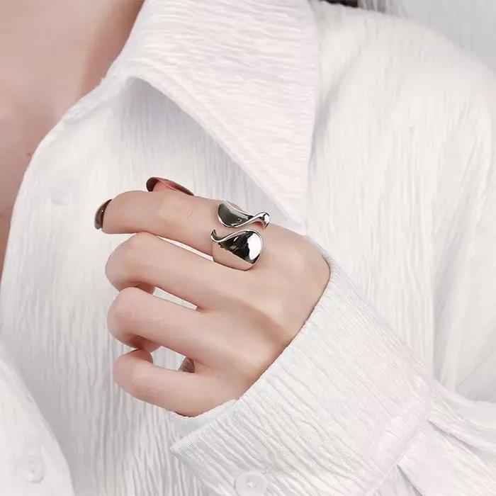 Bague en argent Sterling 925 sertie de zirconium blanc élégante pour femmes occasions spéciales cadeau pour anniversaire mariage et plus