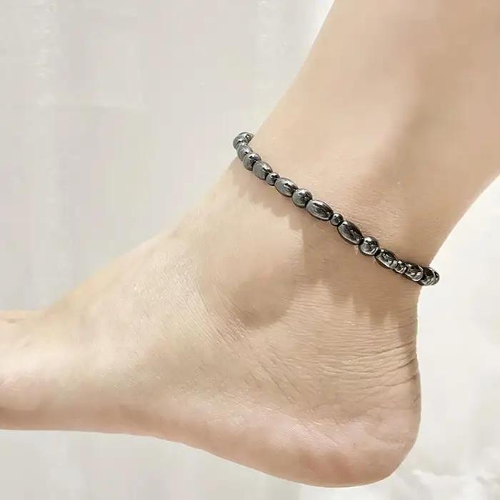 Bracelet de cheville en pierre noire magnétique avec perles en hématite noire pour femmes, élégant et confortable pour toutes les occasions