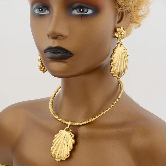 Ensemble de bijoux en plaqué or