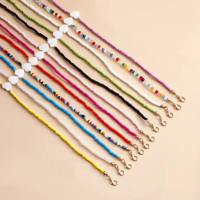 Collier de perles de rocaille colorées avec pendentif en forme de cœur pour femmes