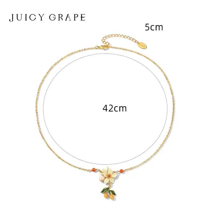 Collier Fleur Émaillée Exquise 'Juicy Grape' Bijou Luxe Plaqué Or 18K pour Femmes Occasions Spéciales