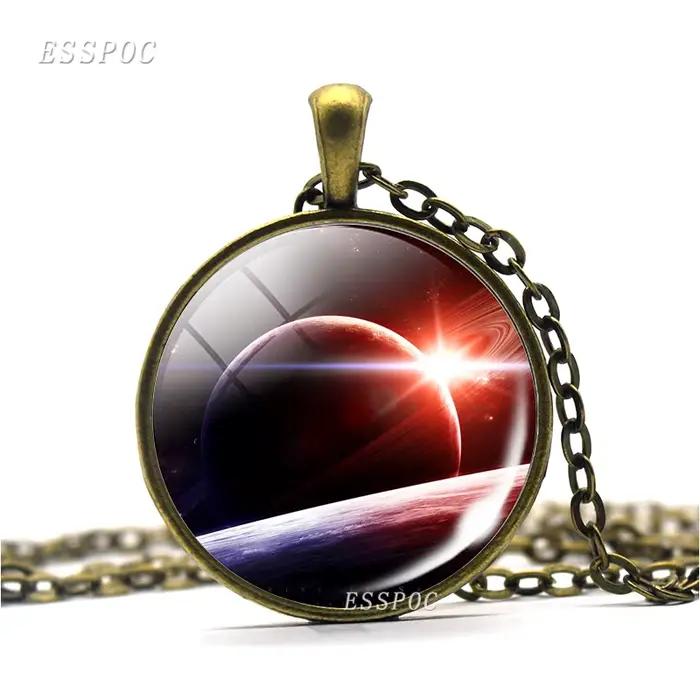 Collier de nébuleuse, pendentif astronomie de la galaxie