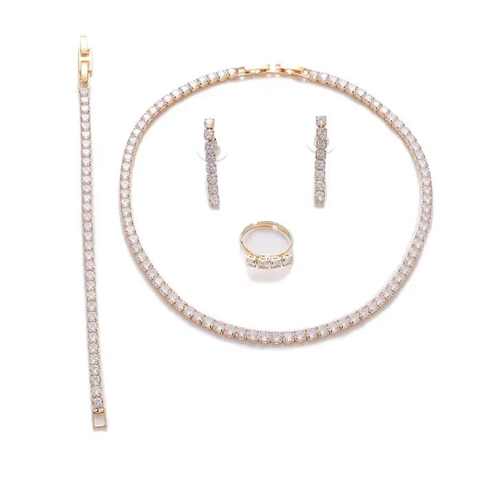 Ensemble de bijoux HADIYANA brillant Transparent luxe élégant collier Bracelet bague boucle d'oreille
