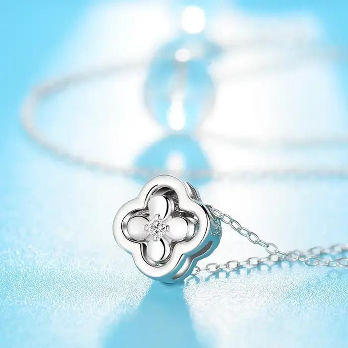 Collier avec pendentif trèfles viraux classiques plaqués or 18 carats 2 en 1 Convertible pour femmes, bijoux en acier titane, accessoires cadeaux