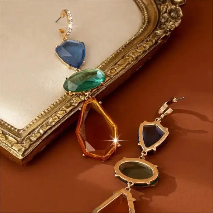 Boucles d'oreilles pendantes en résine luxueuse couleur or pour femmes