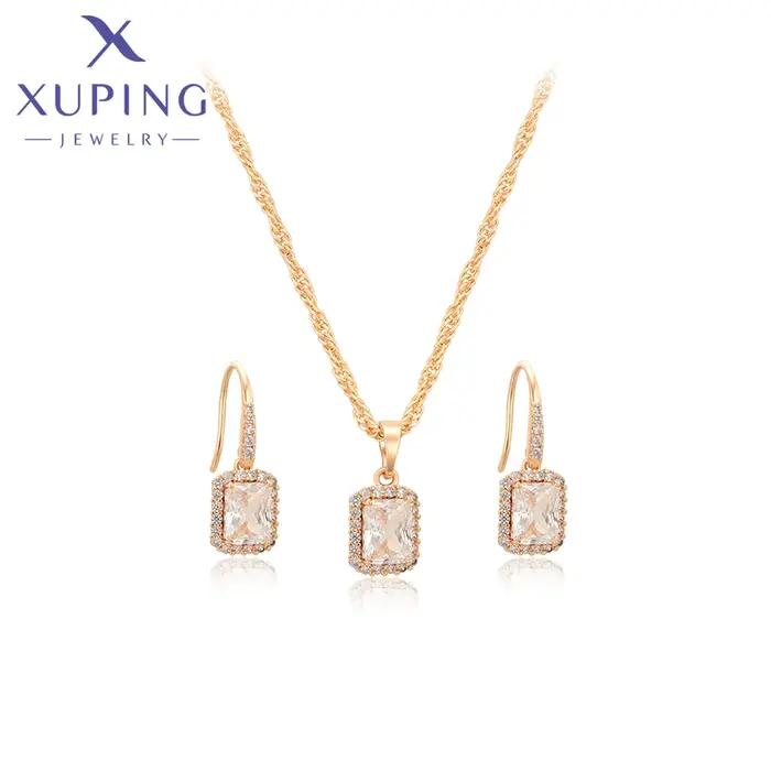 Xuping Jewelry Nouvelle Collection – Ensemble Collier et Boucles d'Oreilles Huggies Rectangulaires Dorées pour Femme – Cadeau Idéal Anniversaire ou Fête X001245936