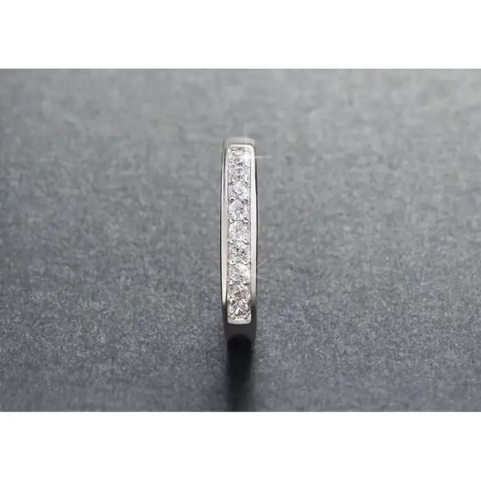 Bague en Argent Sterling S925 avec Barre de Diamants Zirconium pour Engagements et Mariages Fiançailles Éternité Bijoux de Mode pour Femmes Occasions Spéciales