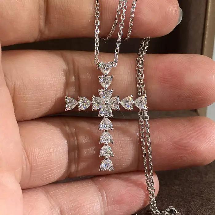 Collier croisé en zircone cubique pour femmes, chaîne O, pendentif croix, bijou de fête personnalisé, cadeau pour occasions spéciales