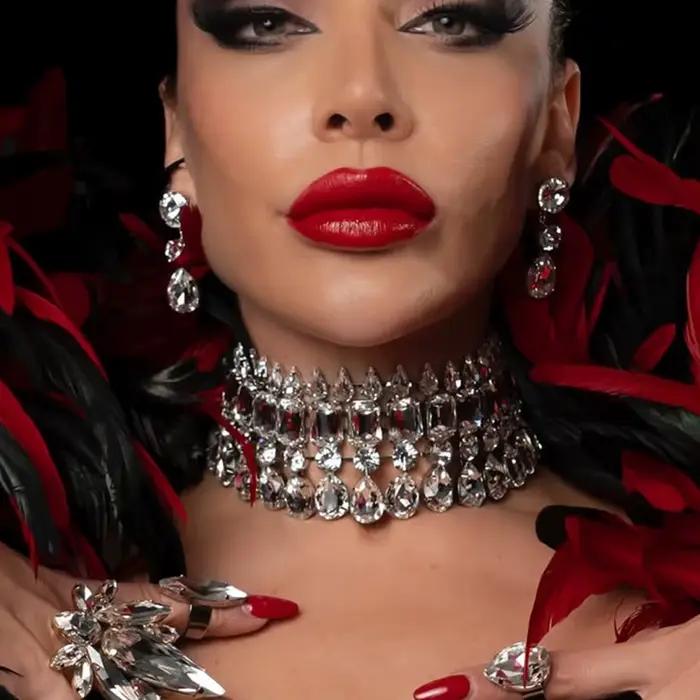 Ensemble de bijoux exagérés pour femmes, tendance, accessoires de mariage de dubaï, Drag Queen, collier et boucles d'oreilles géométriques en strass