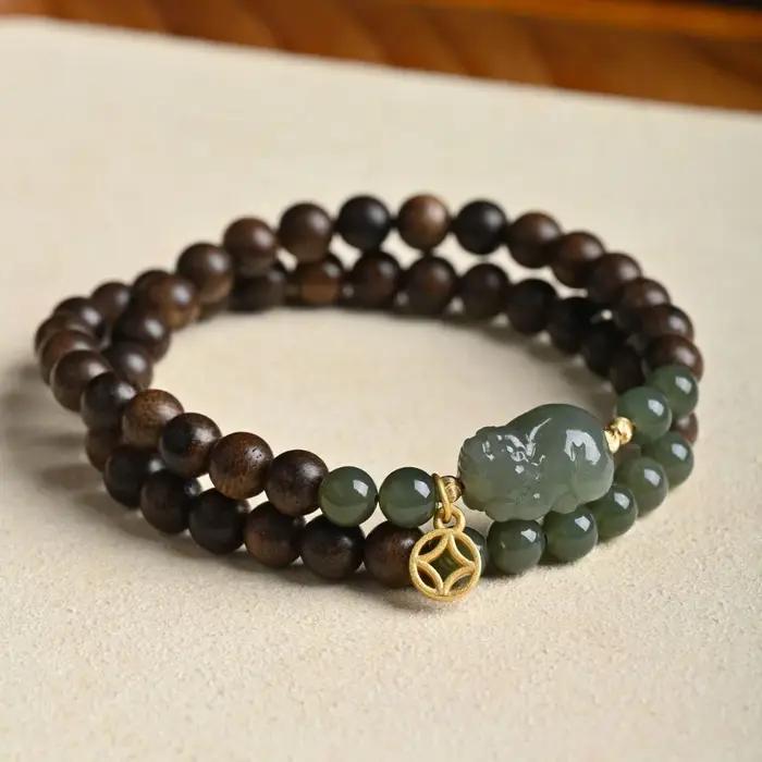 Bracelet vietnamien Phuoc en bois d'agar et jade Hetian plié pour femmes, élégant et symbolique bijou de collection pour occasions spéciales