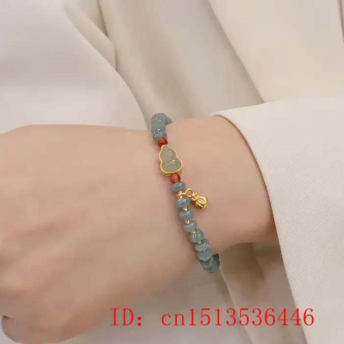 Bracelet de perles de boulier d'eau émeraude birmane ajustable et sculpté à la main pour femmes pour les occasions spéciales