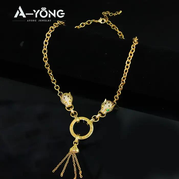 Ensemble de bijoux léopard plaqué or 21 carats de Dubaï