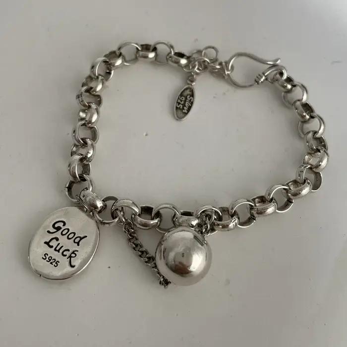 Bracelet en métal en argent regardé 100% pour femme