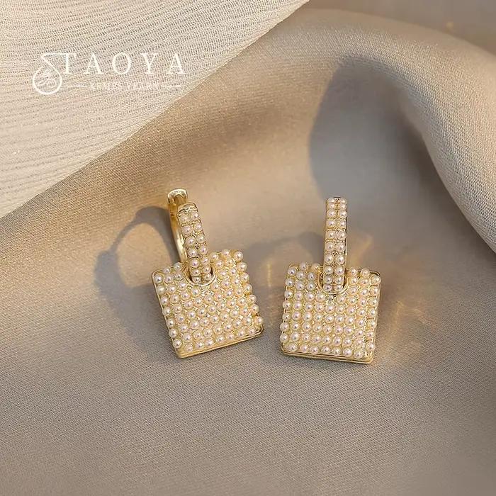 Boucles d'oreilles pendantes géométriques en perle avec alliage de cuivre or pour femmes élégantes occasions spéciales mode coréenne 2025