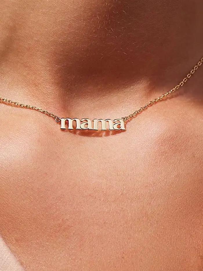 Collier avec pendentif lettre pour fête des mères bijou de personnalité pour femmes occasions spéciales cadeau tracker d'humeur alliage de zinc style mode