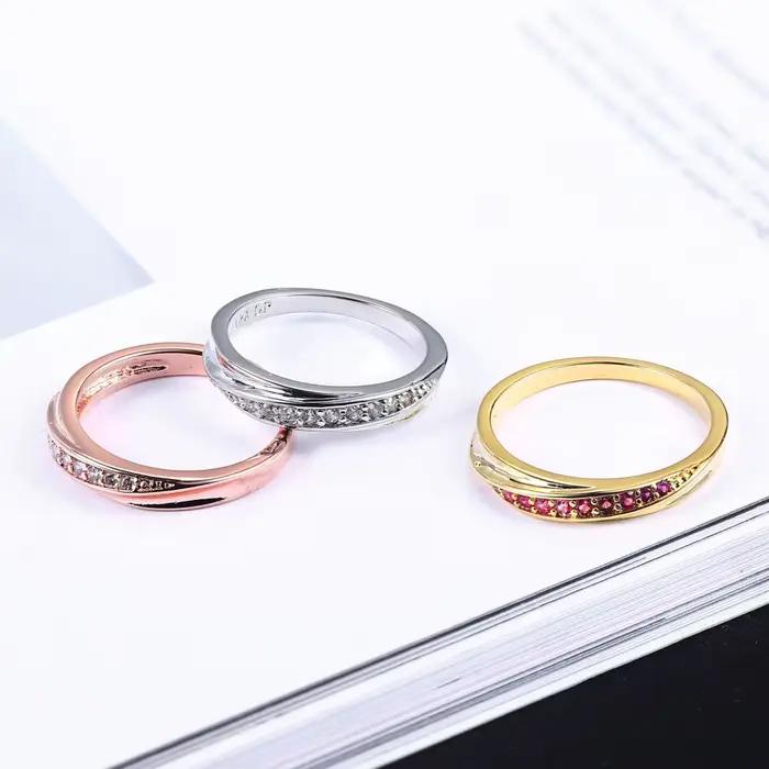 Bagues de fiançailles et de mariage pour femmes